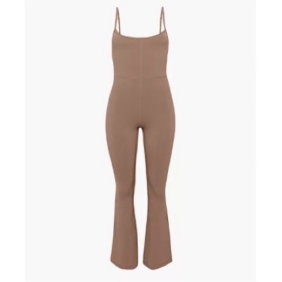 Wilfred Divinity Flare -Deep Taupe